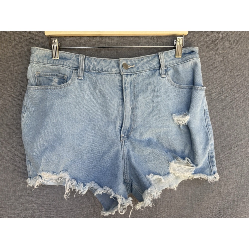 Hollister Women's 14 Light Blue Denim‎ Sz W32 Ultra High Rise Mom Short
